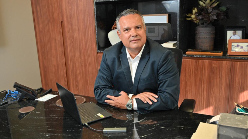 Elmar Juan Passos Varjão Bomfim destaca que investir em infraestrutura limpa é essencial para acelerar a transição energética e fortalecer o desenvolvimento nacional.